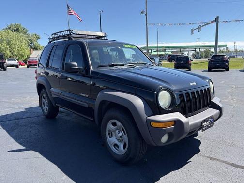 Black Clearcoat 2004 Jeep Liberty Sport