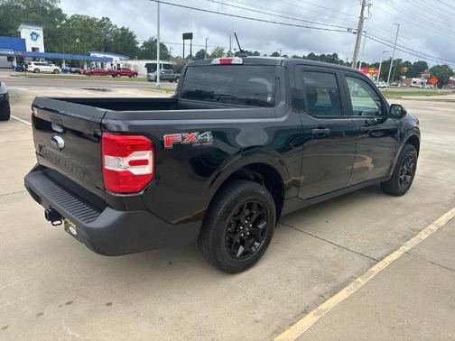 SHADOW BLACK 2024 Ford Maverick XLT