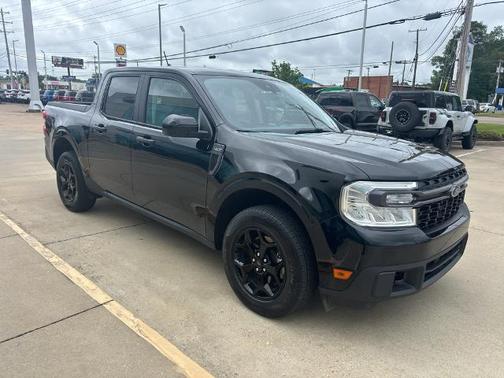 SHADOW BLACK 2024 Ford Maverick XLT