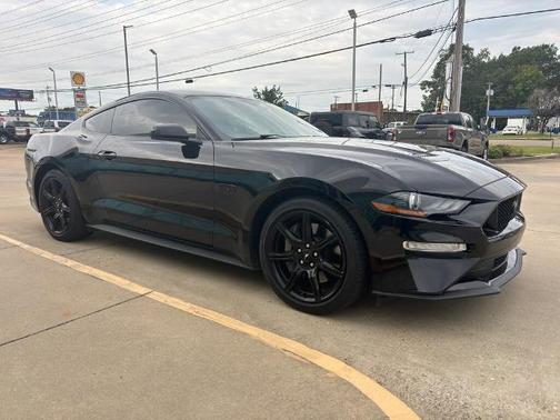2020 Ford Mustang 
