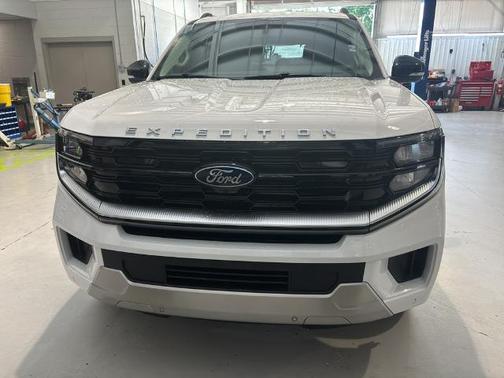 OXFORD WHITE 2025 Ford Expedition PLATINUM