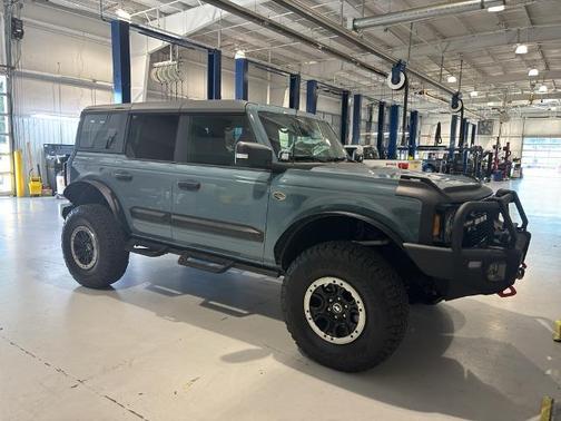 2022 Ford Bronco 