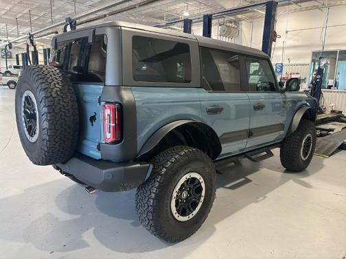 2022 Ford Bronco 
