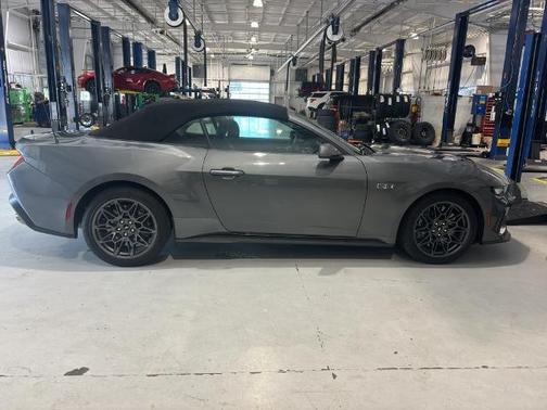 CARBONIZED GRAY METALLIC 2024 Ford Mustang GT PREMIUM