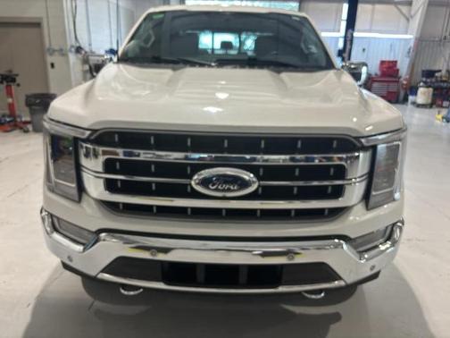 STAR WHITE METALLIC TRICOAT 2023 Ford F-150