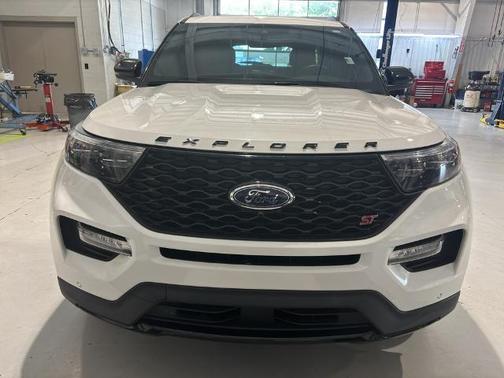 STAR WHITE MET TRI-COAT 2023 Ford Explorer ST