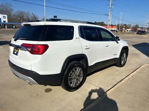2019 GMC Acadia SLE-2