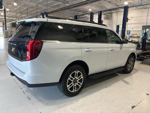SPACE SILVER METALLIC 2025 Ford Expedition ACTIVE