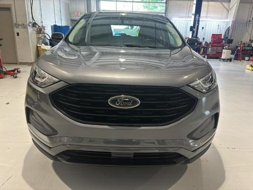 CARBONIZED GRAY 2022 Ford Edge SE