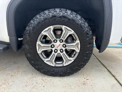 2024 GMC Sierra 1500 SLE