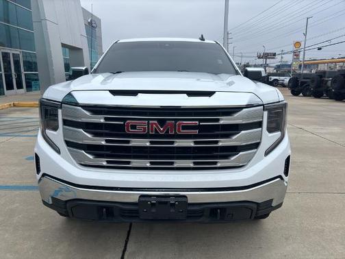 2024 GMC Sierra 1500 SLE