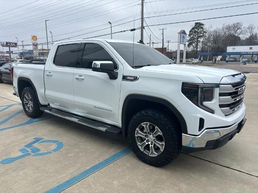 2024 GMC Sierra 1500 SLE