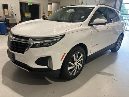Summit White 2022 Chevrolet Equinox LT W/1LT