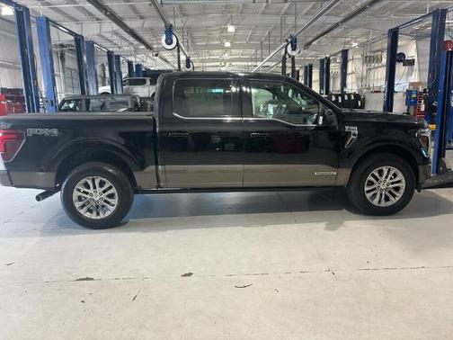AGATE BLACK METALLIC 2025 Ford F-150 KING RANCH