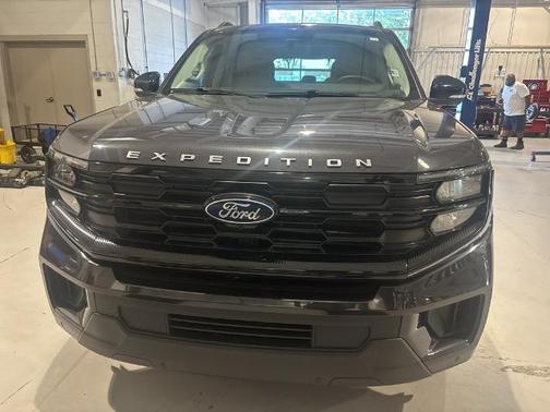 DARK MATTER GREY METALLIC 2025 Ford Expedition ACTIVE