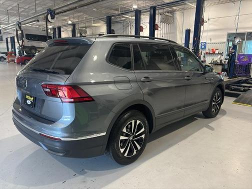 2024 Volkswagen Tiguan 2.0T S