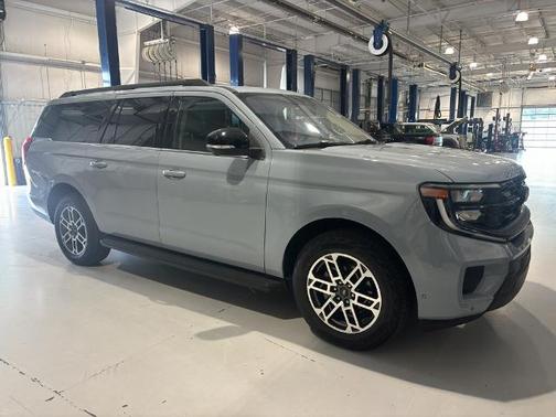 GLACIER GRAY METALLIC TC 2025 Ford Expedition ACTIVE
