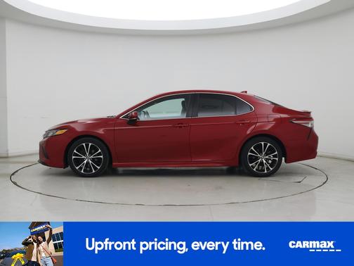 Red 2019 Toyota Camry SE