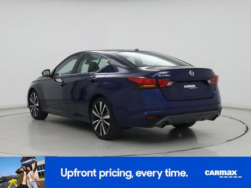 2022 Nissan Altima SR