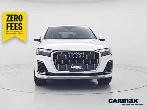 White 2025 Audi Q7 Prestige