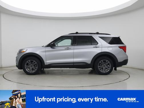 Silver 2022 Ford Explorer XLT
