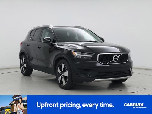 2020 Volvo XC40 T5 Momentum