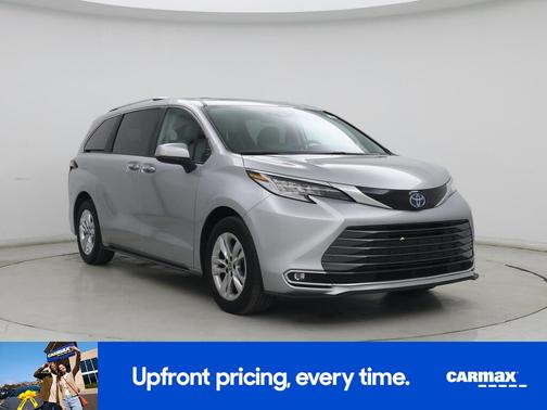Silver 2024 Toyota Sienna Limited