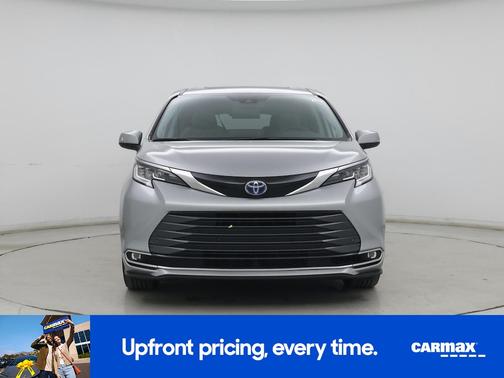 Silver 2024 Toyota Sienna Limited