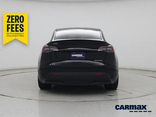 Black 2023 Tesla Model Y Performance