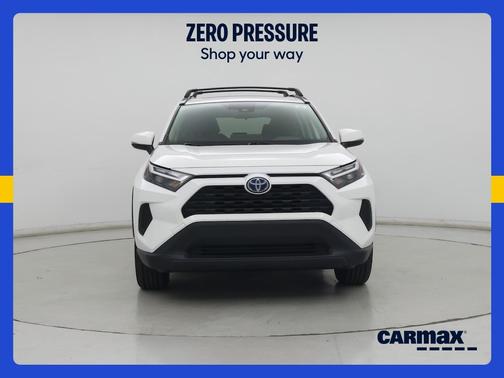 White 2022 Toyota RAV4 Hybrid XLE