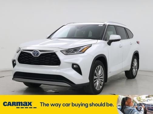 2022 Toyota Highlander Hybrid Platinum