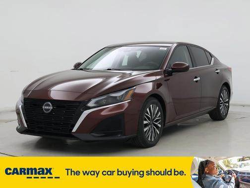 2023 Nissan Altima SV