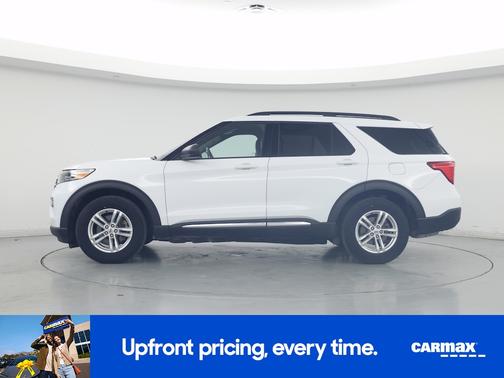 White 2020 Ford Explorer XLT