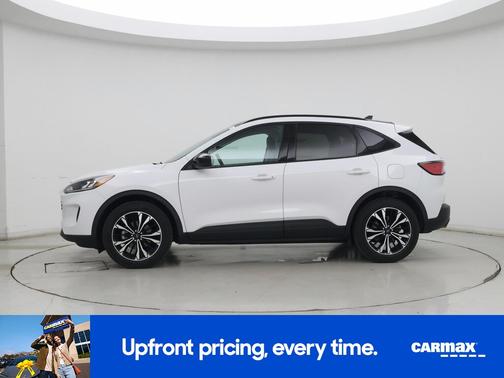 White 2021 Ford Escape SE
