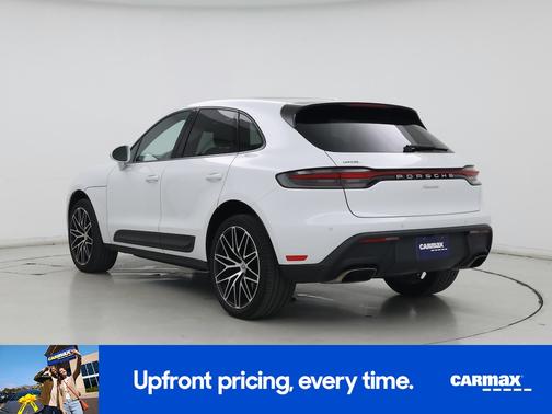 2022 Porsche Macan Base (PDK)