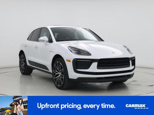 2022 Porsche Macan Base (PDK)