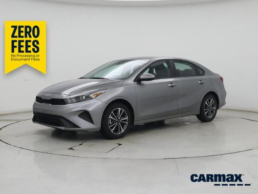 Silver 2024 Kia Forte LXS