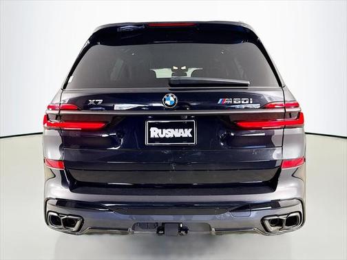 2026 BMW X7 M60i