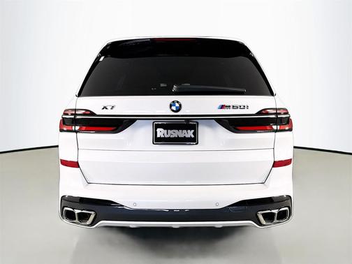 2026 BMW X7 M60i