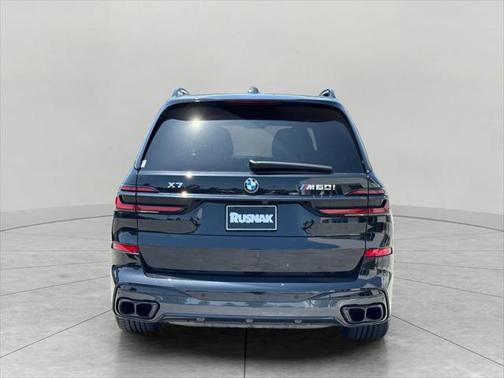 2024 BMW X7 M60i