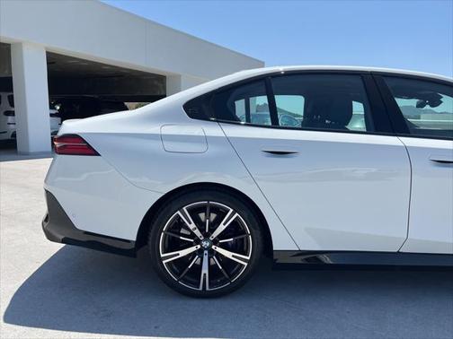 2024 BMW 530 i