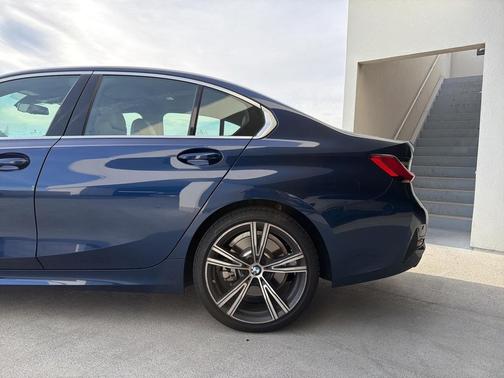 2020 BMW 330 330i