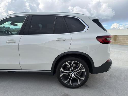 2023 BMW X5 sDrive40i
