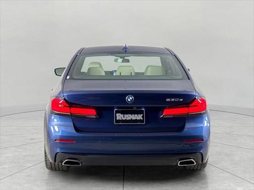 2022 BMW 530e Base