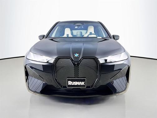 2026 BMW iX xDrive45