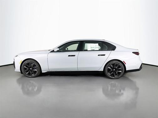 2025 BMW 760 i xDrive