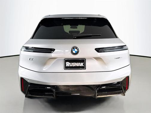 2026 BMW iX xDrive60
