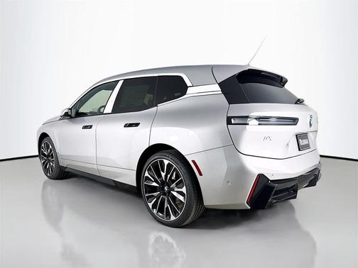 2026 BMW iX xDrive60