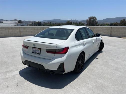 2023 BMW 330 330i