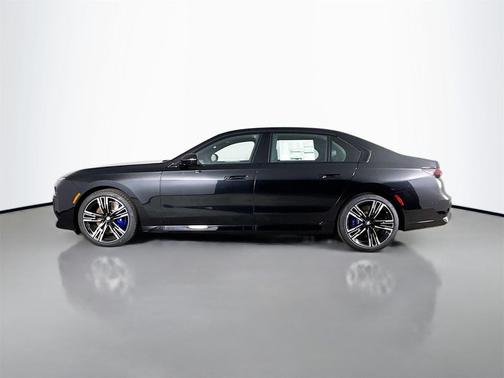 2025 BMW 760 i xDrive